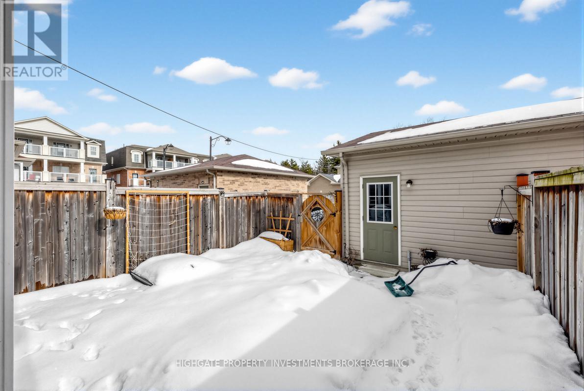 2571 Canadian Street, Pickering (Duffin Heights), Ontario  L1X 0C7 - Photo 4 - E12855302