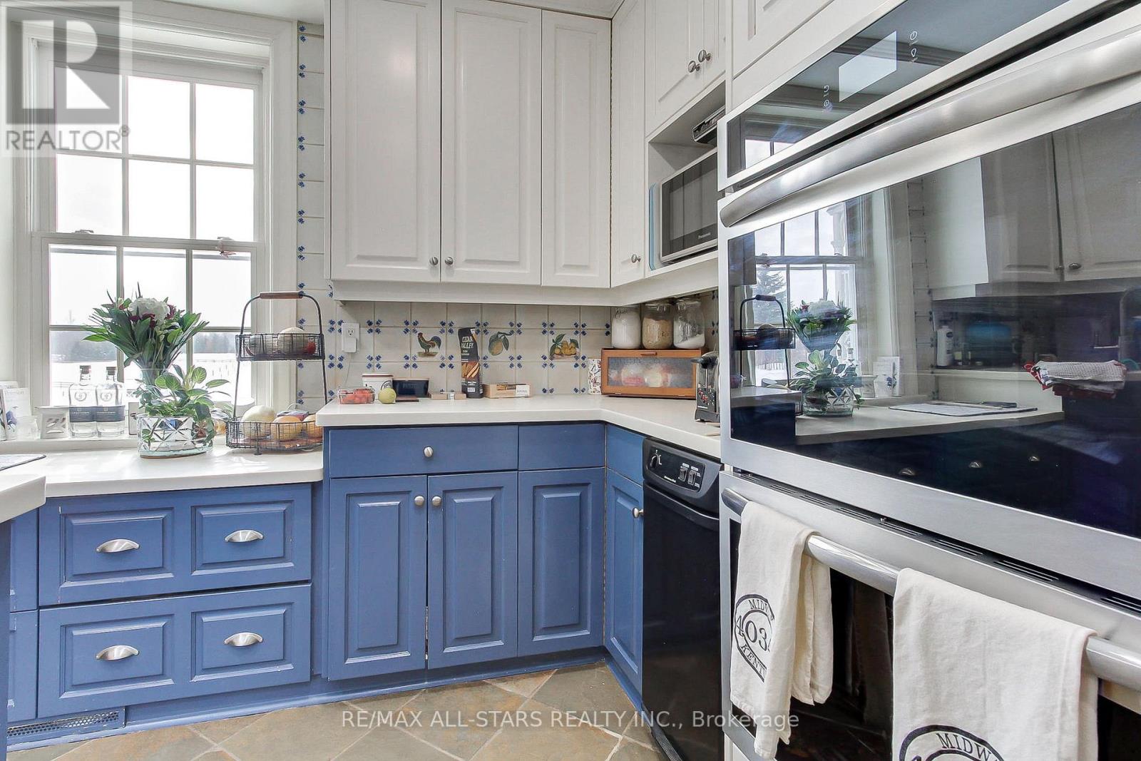 4901 Vandorf Road W, Whitchurch-Stouffville, Ontario  L4A 7X5 - Photo 9 - N12855240