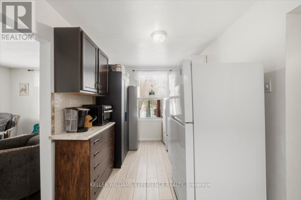 755 Happy Vale Drive, Innisfil (Alcona), Ontario  L9S 2E5 - Photo 6 - N12855294