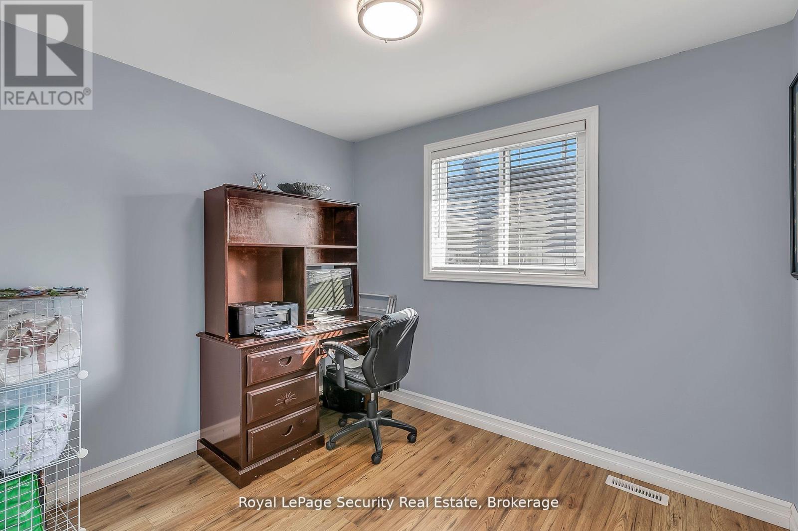 479 Britannia Avenue, Bradford West Gwillimbury (Bradford), Ontario  L3Z 2C9 - Photo 24 - N12855332