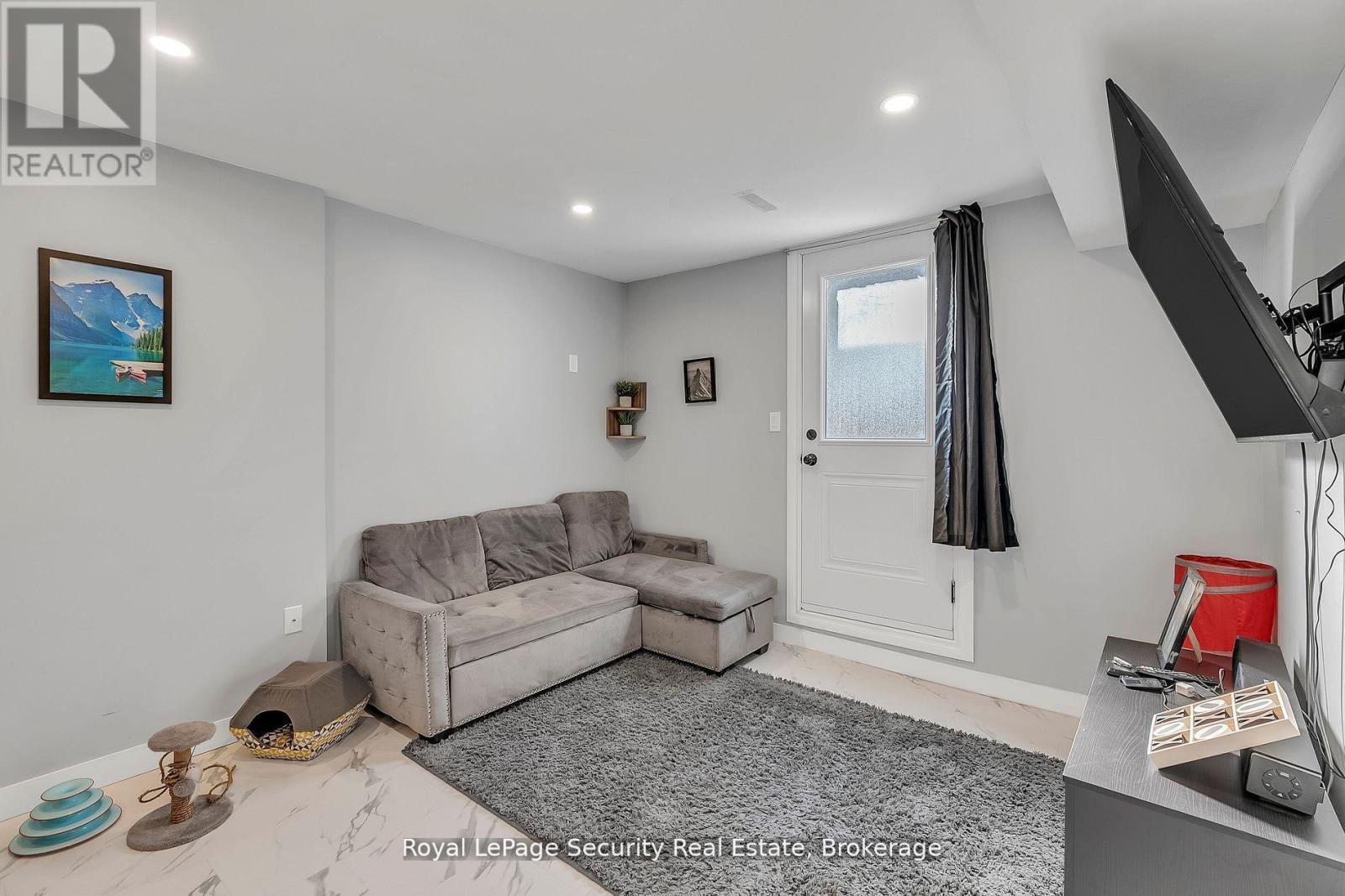 479 Britannia Avenue, Bradford West Gwillimbury (Bradford), Ontario  L3Z 2C9 - Photo 32 - N12855332