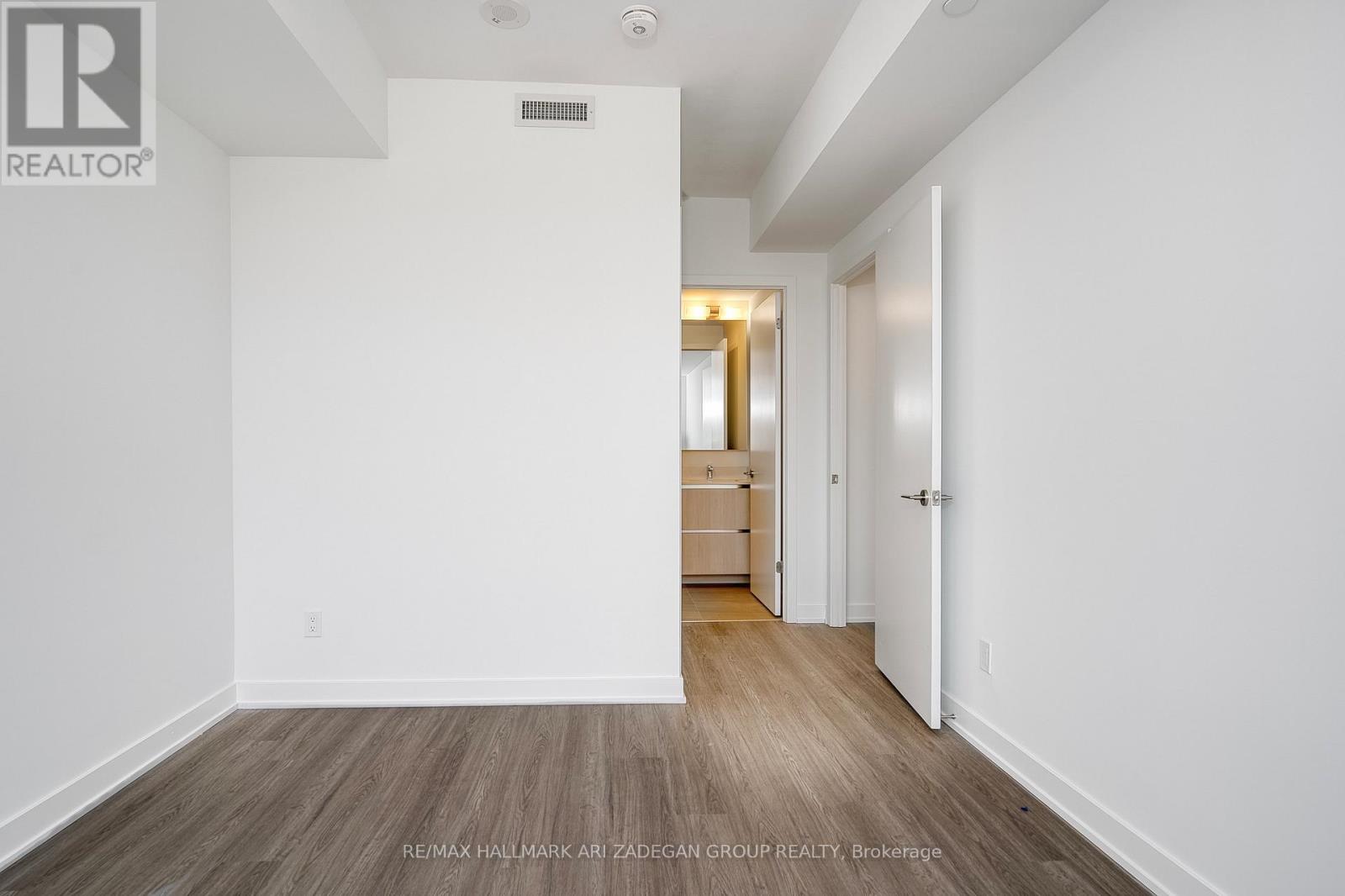 805 - 8188 Yonge Street, Vaughan (Uplands), Ontario  L4J 1W5 - Photo 21 - N12855338