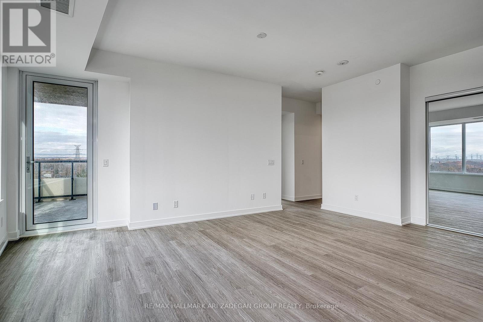 805 - 8188 Yonge Street, Vaughan (Uplands), Ontario  L4J 1W5 - Photo 8 - N12855338