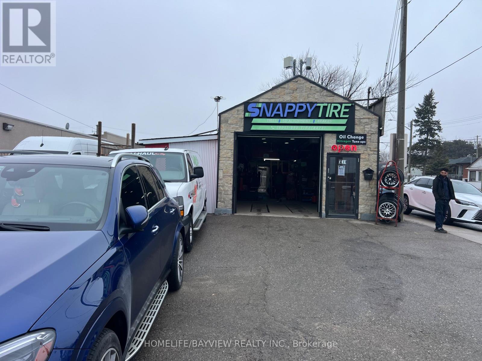 811 LAKESHORE ROAD E, Mississauga, Ontario