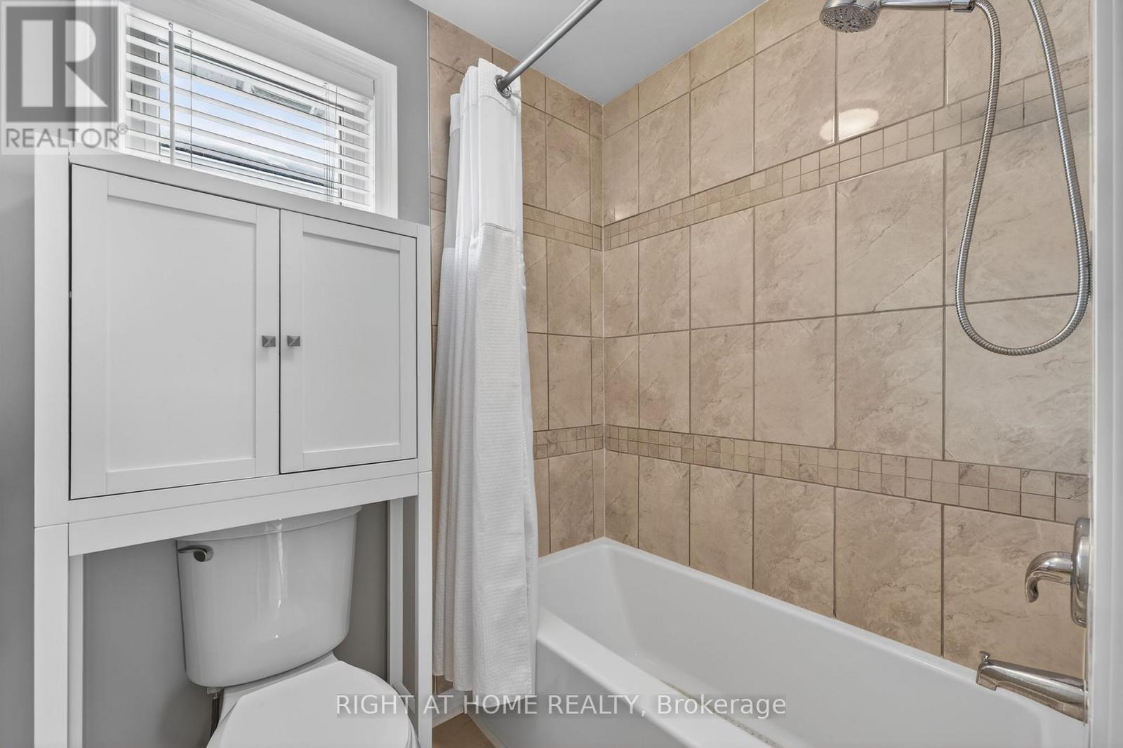 102 Monique Crescent, Barrie (East Bayfield), Ontario  L4M 6Y5 - Photo 25 - S12855310