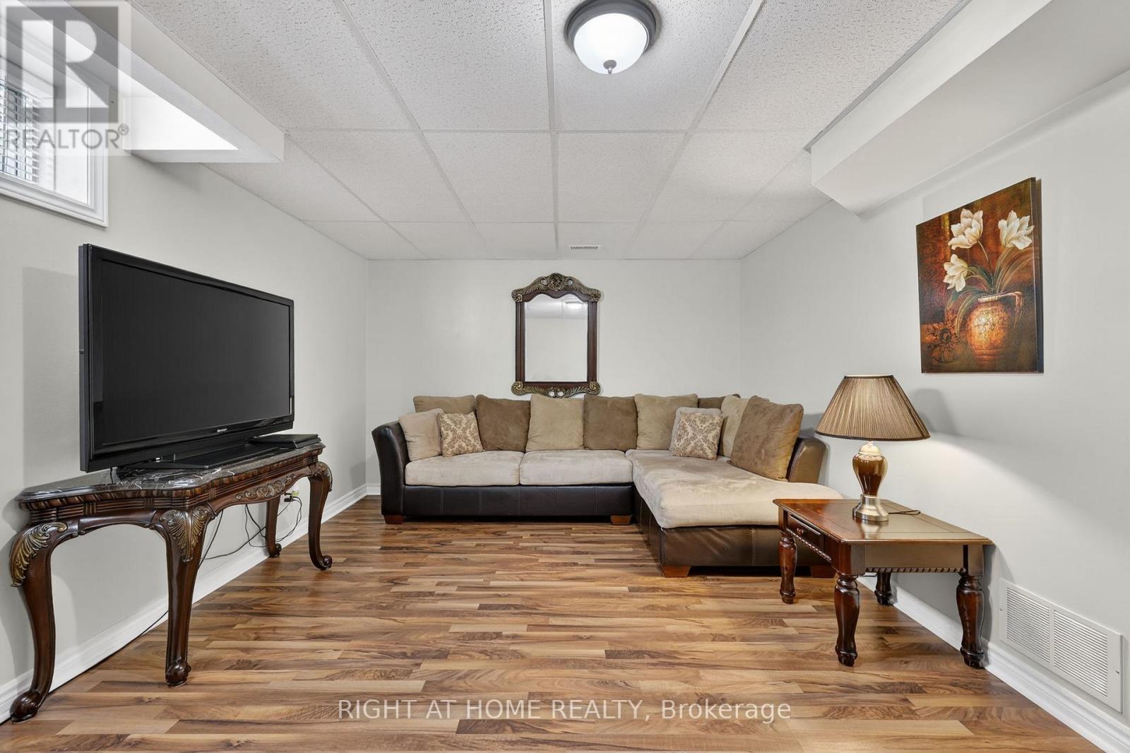 102 Monique Crescent, Barrie (East Bayfield), Ontario  L4M 6Y5 - Photo 30 - S12855310