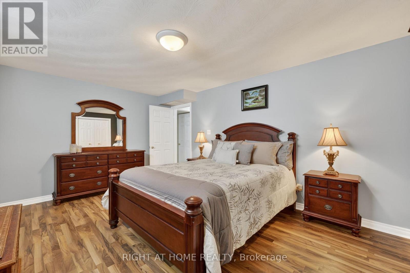 102 Monique Crescent, Barrie (East Bayfield), Ontario  L4M 6Y5 - Photo 35 - S12855310