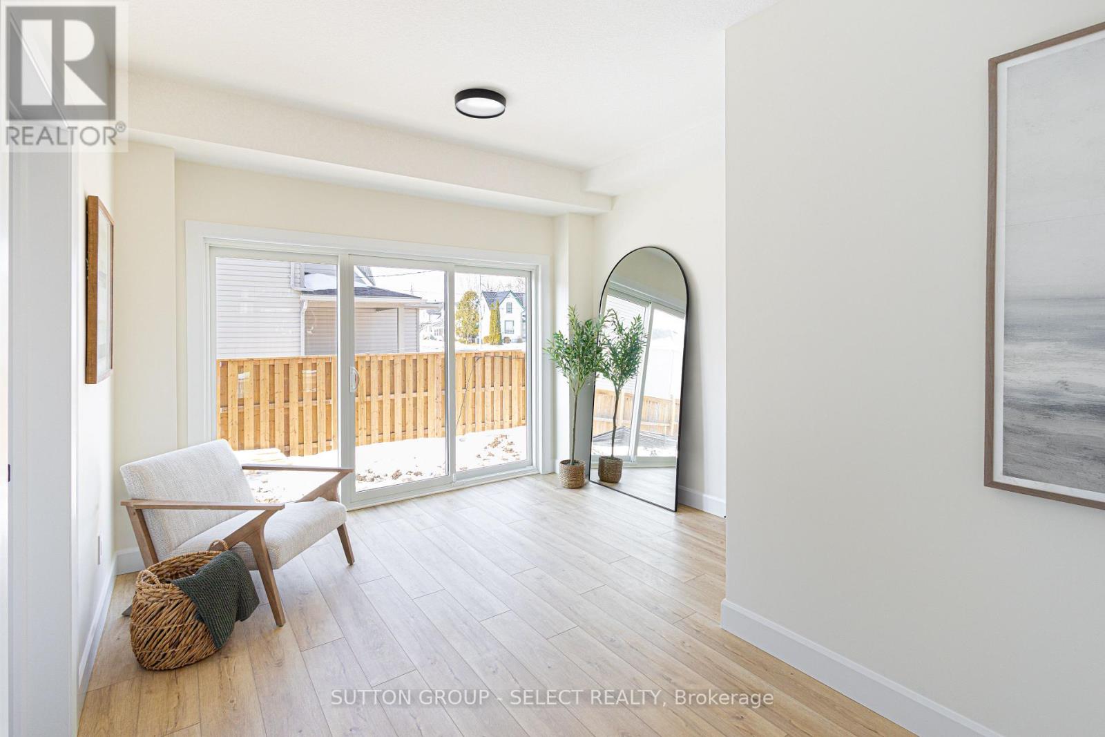 2 - 233 Upper Queen Street, Thames Centre (Thorndale), Ontario  N0M 2P0 - Photo 3 - X12819266