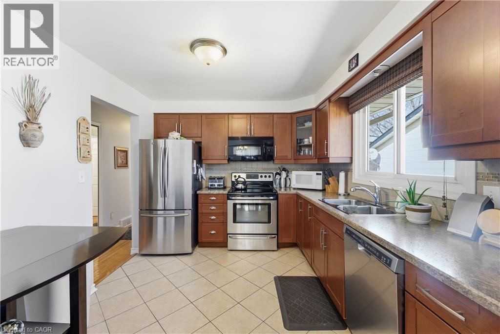 293 Saint Andrews Drive, Hamilton, Ontario  L8K 5K2 - Photo 7 - 40810296