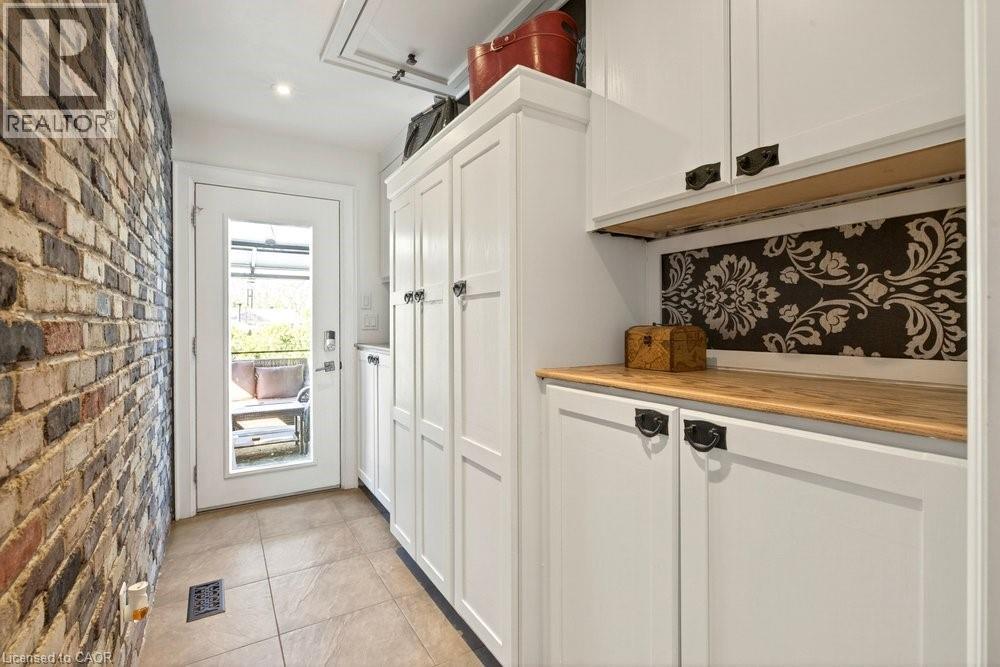 389 Clarendon Drive, Ancaster, Ontario  L9G 2Z1 - Photo 13 - 40810083