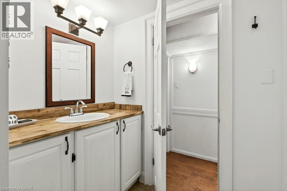 389 Clarendon Drive, Ancaster, Ontario  L9G 2Z1 - Photo 33 - 40810083