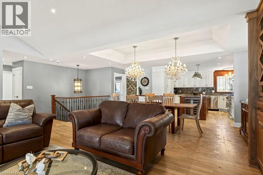 389 Clarendon Drive, Ancaster, Ontario  L9G 2Z1 - Photo 5 - 40810083