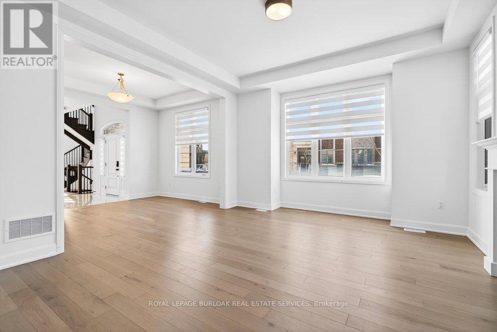 1404 Lynx Gardens, Oakville, Ontario  L6H 3W8 - Photo 11 - W12855200