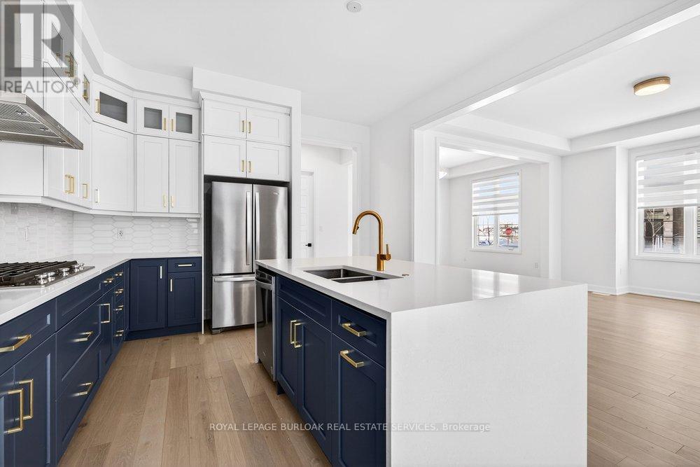 1404 Lynx Gardens, Oakville, Ontario  L6H 3W8 - Photo 18 - W12855200