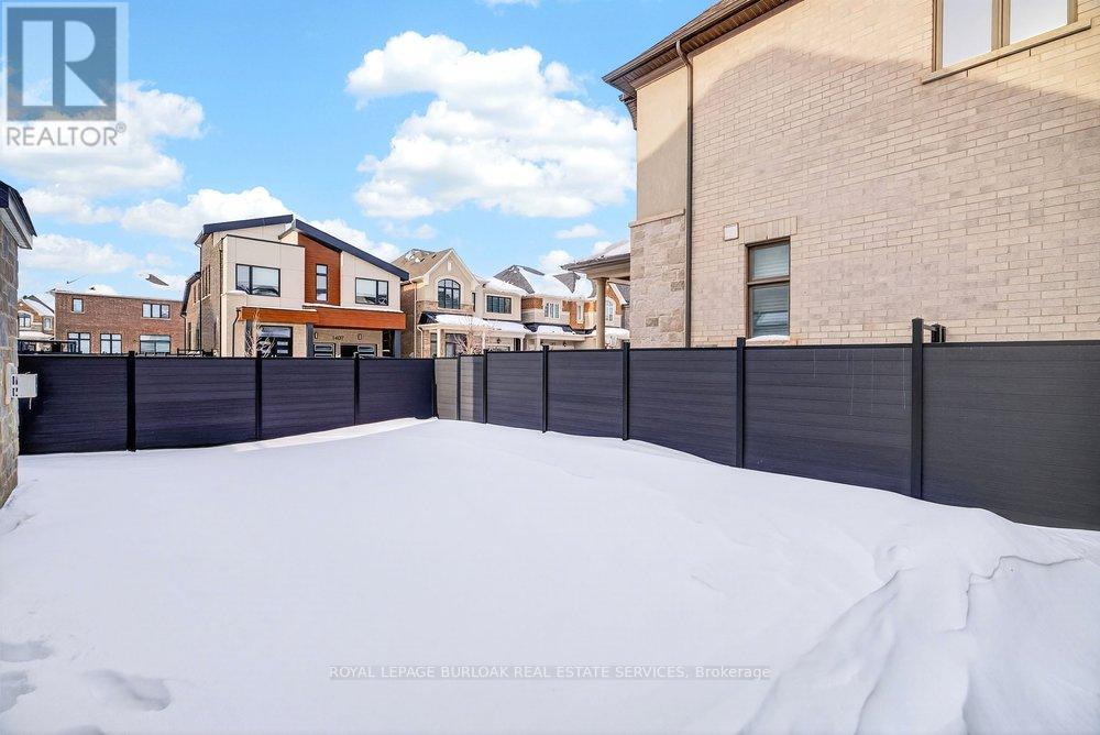 1404 Lynx Gardens, Oakville, Ontario  L6H 3W8 - Photo 41 - W12855200