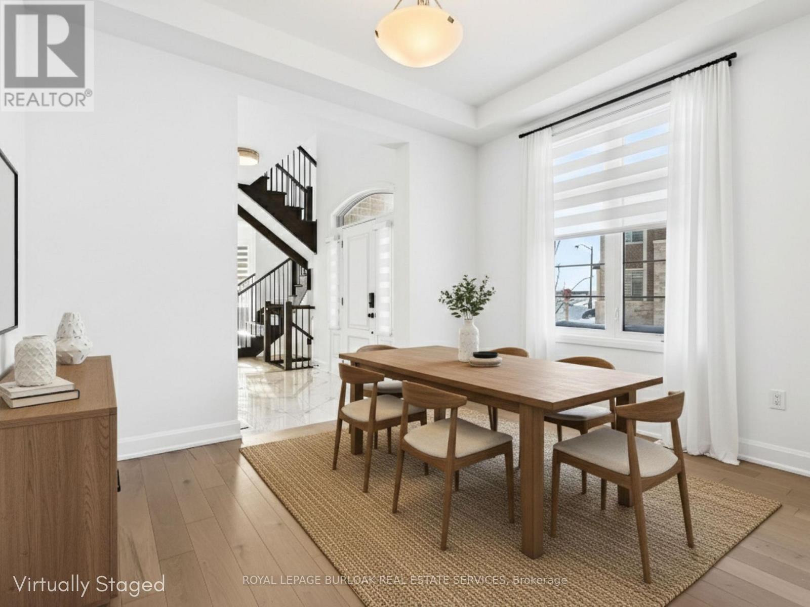 1404 Lynx Gardens, Oakville, Ontario  L6H 3W8 - Photo 7 - W12855200