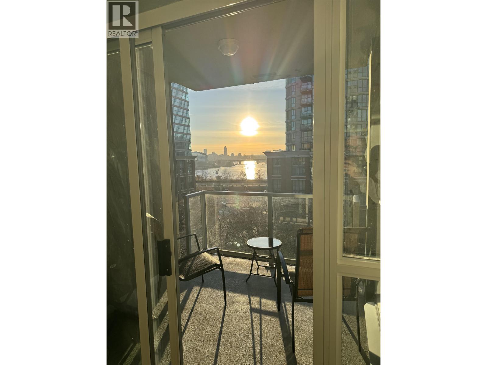 706 189 National Avenue, Vancouver, British Columbia  V6A 4L8 - Photo 2 - R3074278