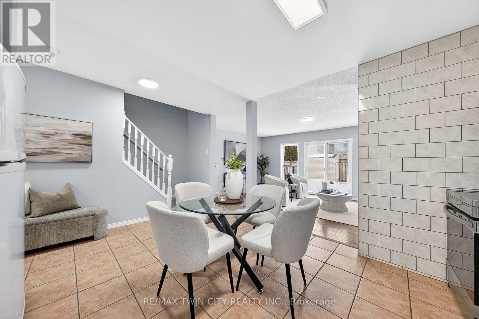 763 Angler Way, Waterloo, Ontario  N2K 4L7 - Photo 16 - X12855252