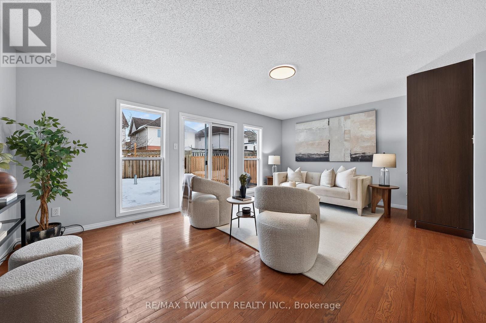 763 Angler Way, Waterloo, Ontario  N2K 4L7 - Photo 17 - X12855252