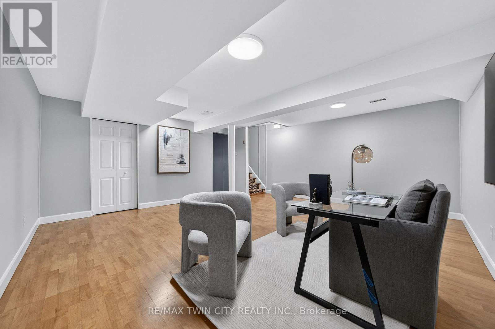 763 Angler Way, Waterloo, Ontario  N2K 4L7 - Photo 37 - X12855252