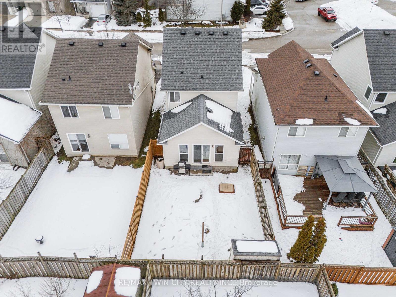 763 Angler Way, Waterloo, Ontario  N2K 4L7 - Photo 44 - X12855252