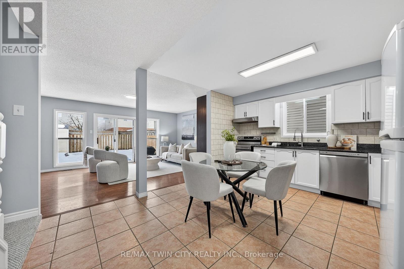 763 Angler Way, Waterloo, Ontario  N2K 4L7 - Photo 8 - X12855252