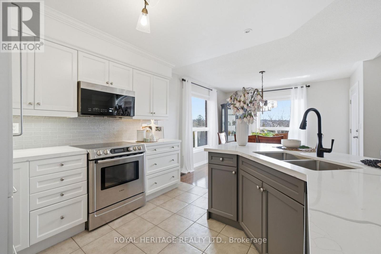 371 Parkview Hills Drive, Cobourg, Ontario  K9A 5S6 - Photo 11 - X12855298