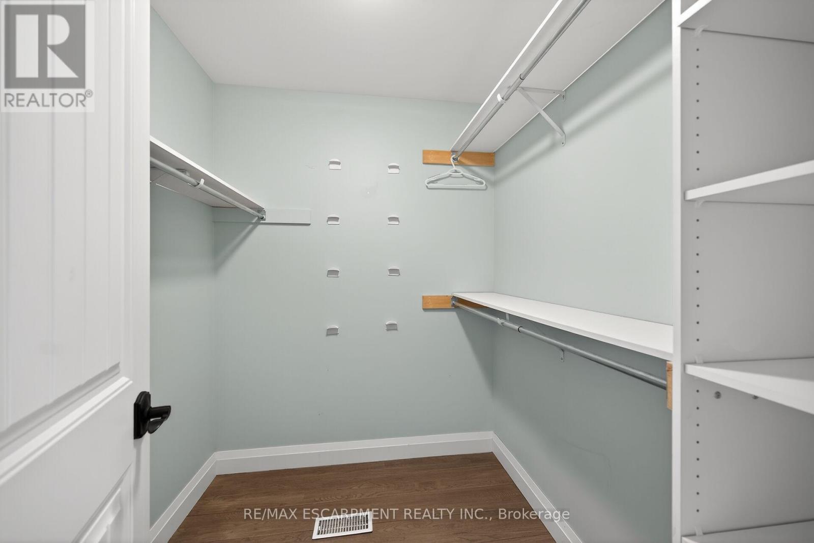 3 Walnut Street, Haldimand, Ontario  N0A 1H0 - Photo 24 - X12855308