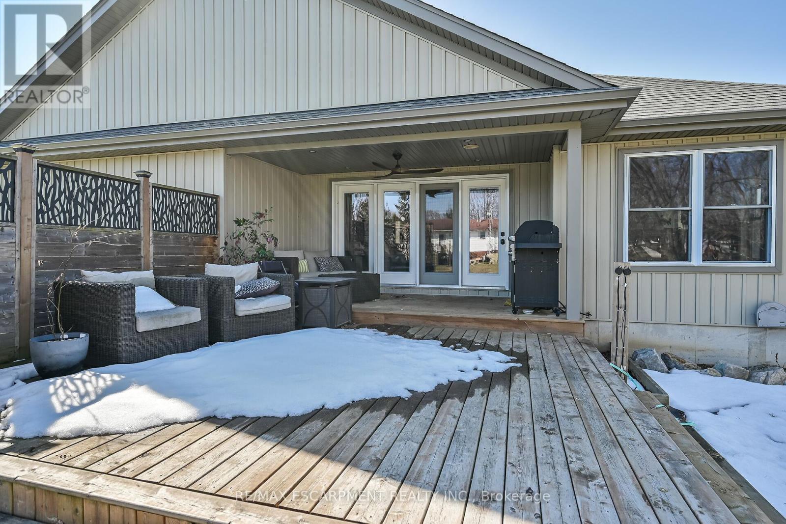 3 Walnut Street, Haldimand, Ontario  N0A 1H0 - Photo 3 - X12855308