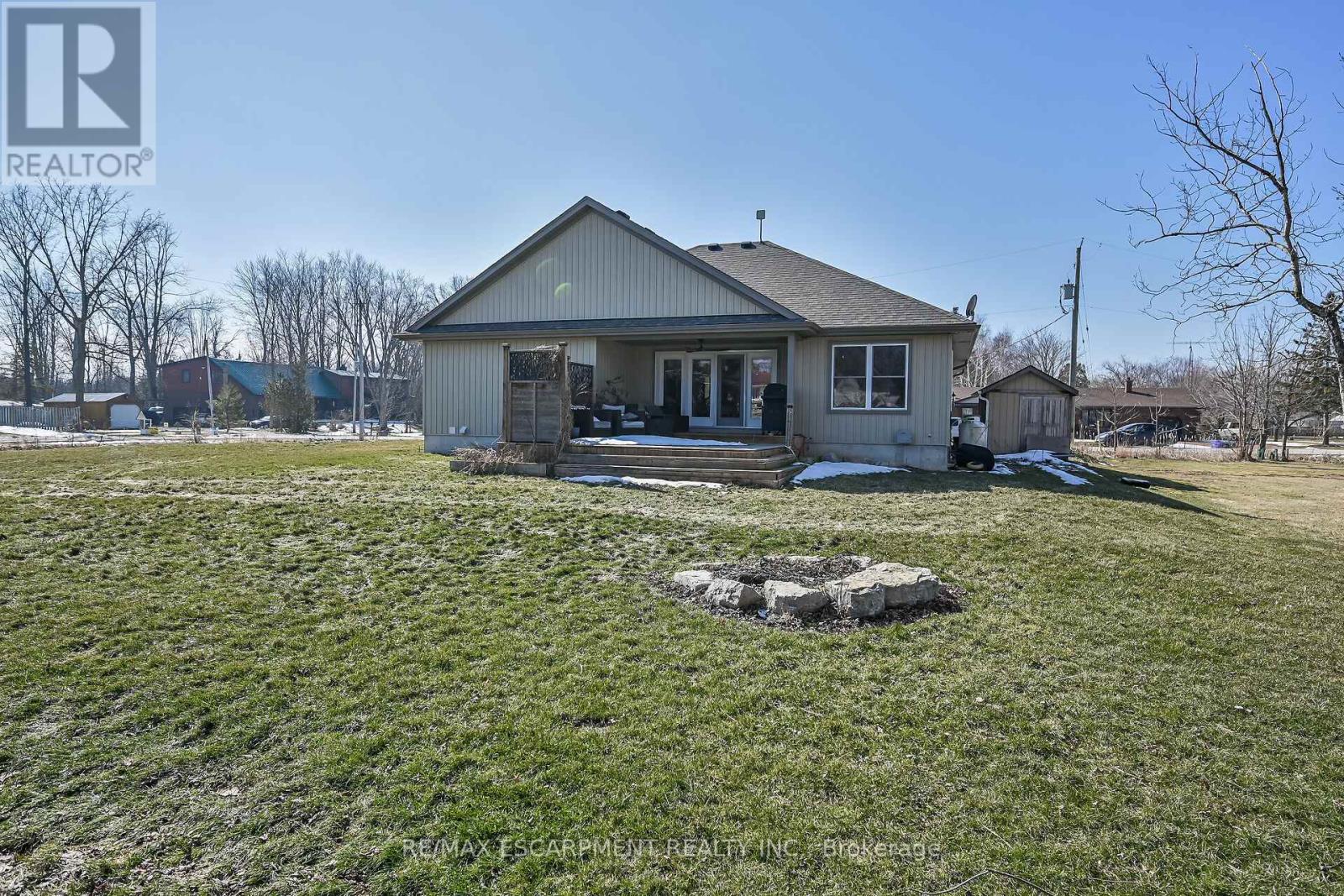 3 Walnut Street, Haldimand, Ontario  N0A 1H0 - Photo 4 - X12855308