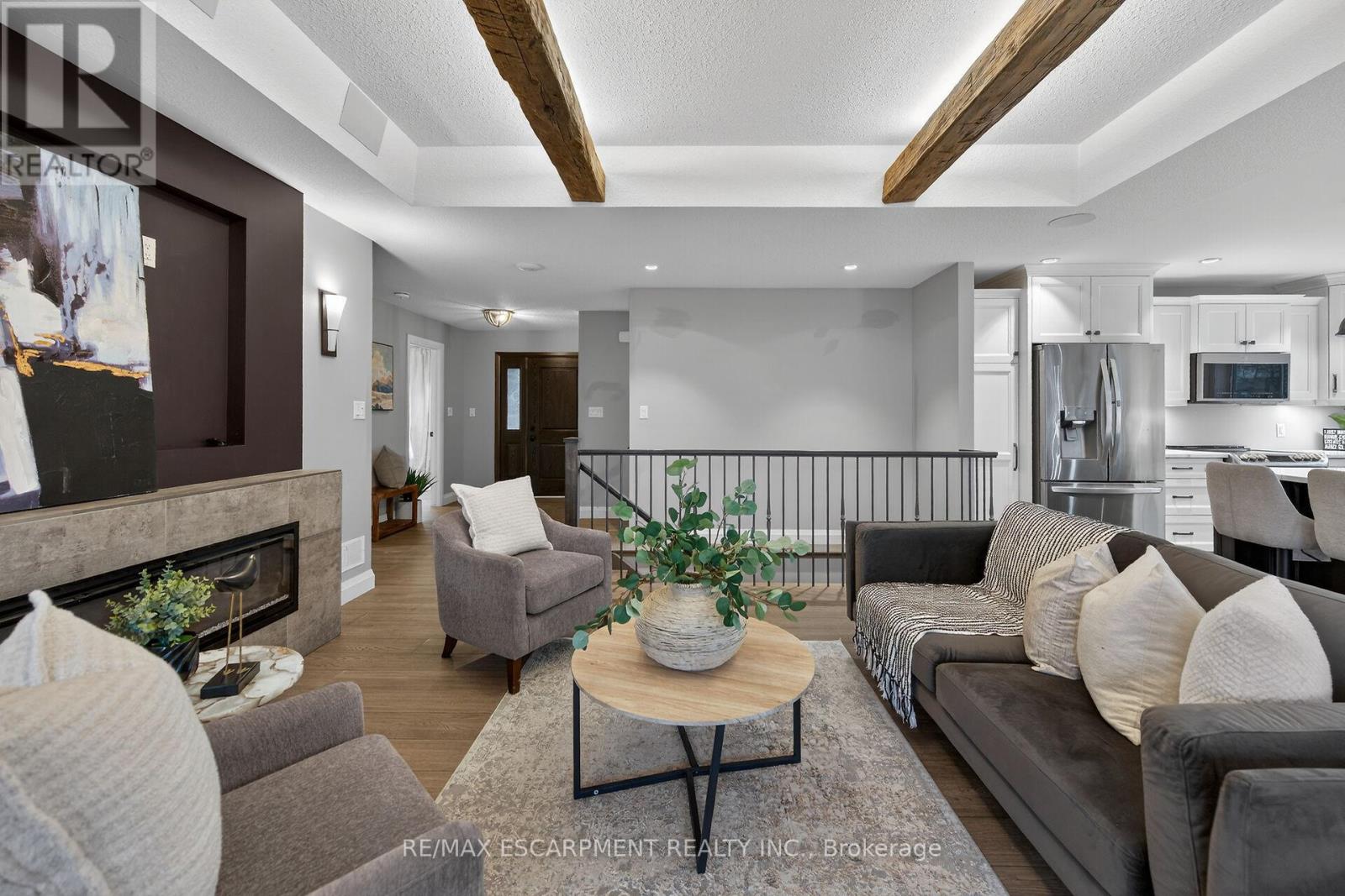 3 Walnut Street, Haldimand, Ontario  N0A 1H0 - Photo 9 - X12855308