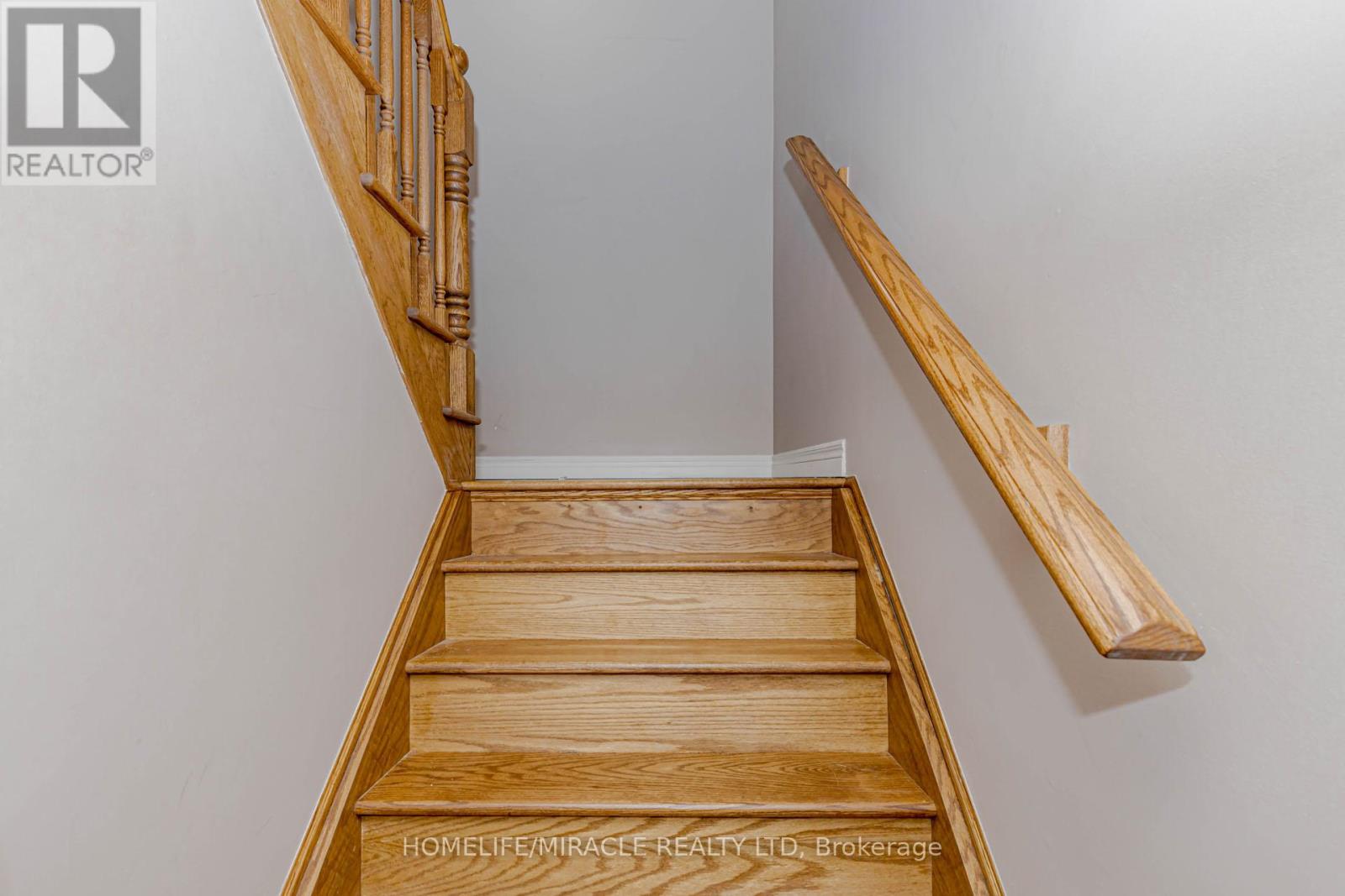 2 Doon Creek Street, Kitchener, Ontario  N2P 2R3 - Photo 33 - X12855324