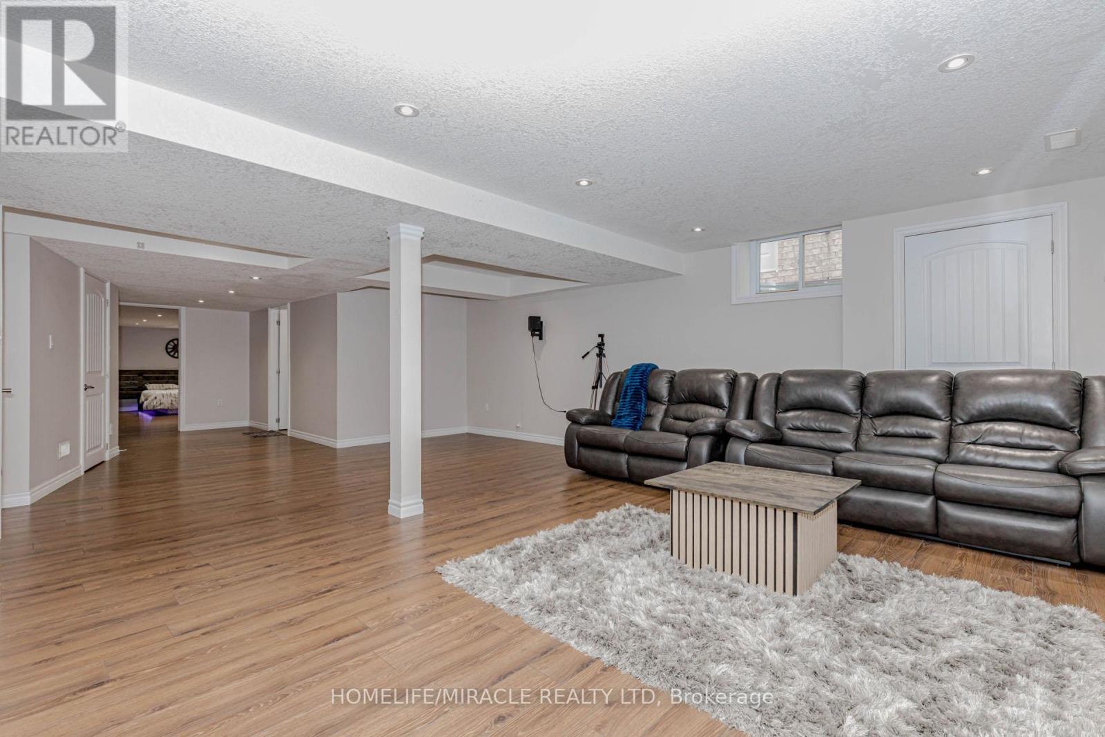 2 Doon Creek Street, Kitchener, Ontario  N2P 2R3 - Photo 35 - X12855324