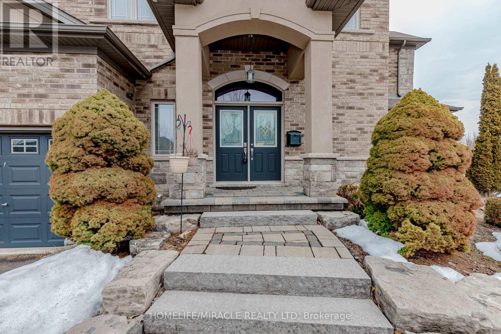 2 Doon Creek Street, Kitchener, Ontario  N2P 2R3 - Photo 6 - X12855324