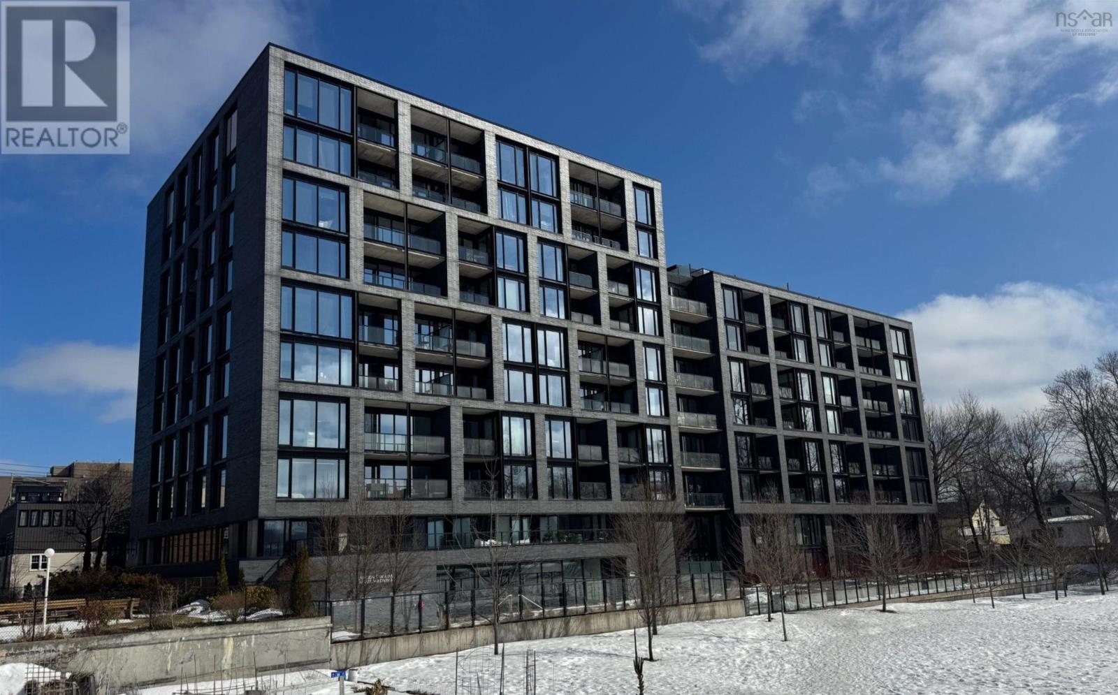 305 1048 Wellington Street, Halifax, Nova Scotia  B3H 0C2 - Photo 1 - 202604042