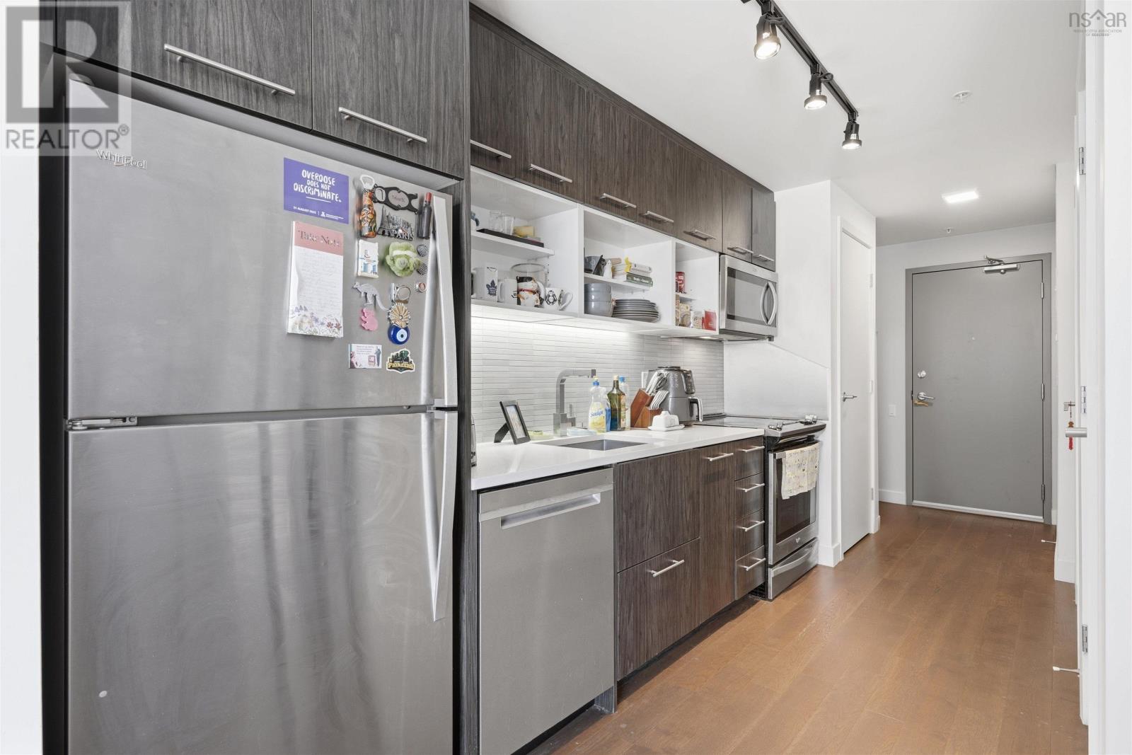 305 1048 Wellington Street, Halifax, Nova Scotia  B3H 0C2 - Photo 6 - 202604042