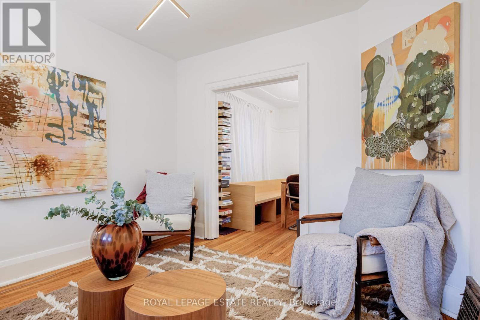 46 Thyra Avenue, Toronto (Crescent Town), Ontario  M4C 5G5 - Photo 8 - E12841342