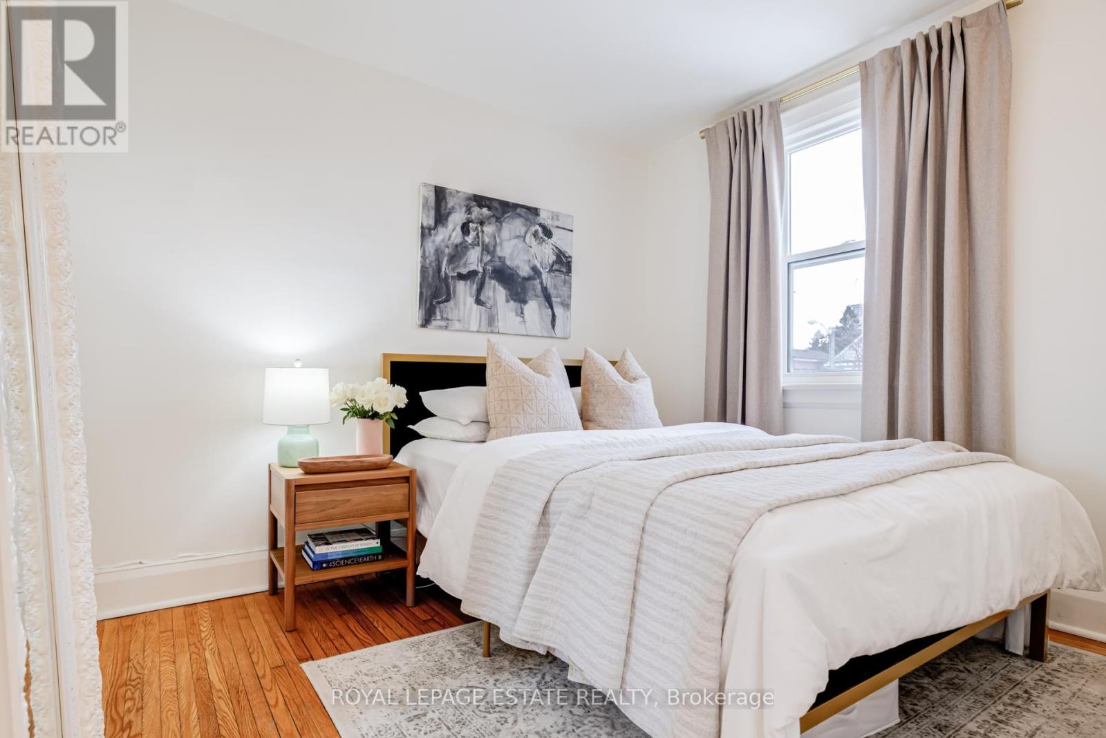 46 Thyra Avenue, Toronto (Crescent Town), Ontario  M4C 5G5 - Photo 31 - E12841342