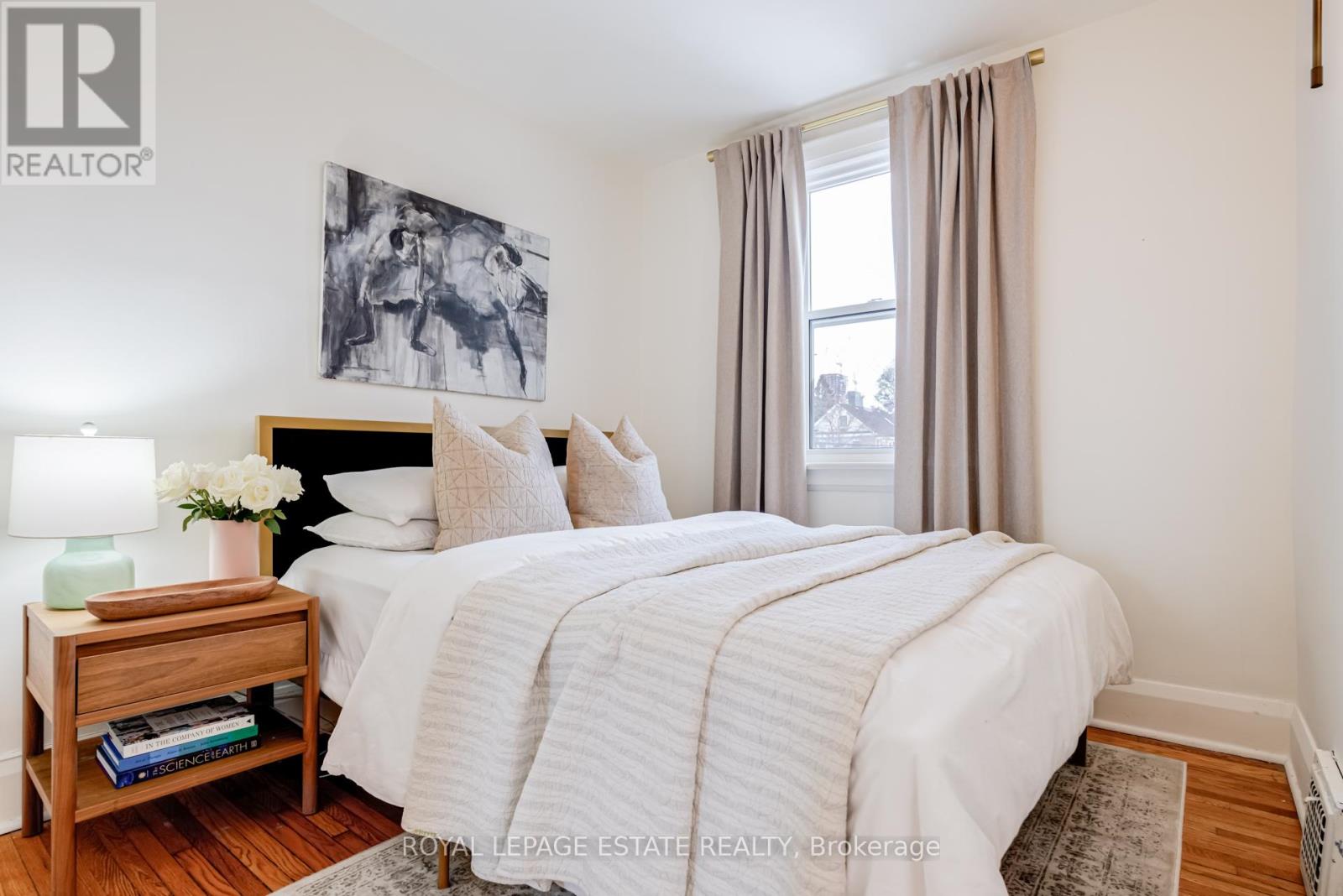 46 Thyra Avenue, Toronto (Crescent Town), Ontario  M4C 5G5 - Photo 32 - E12841342