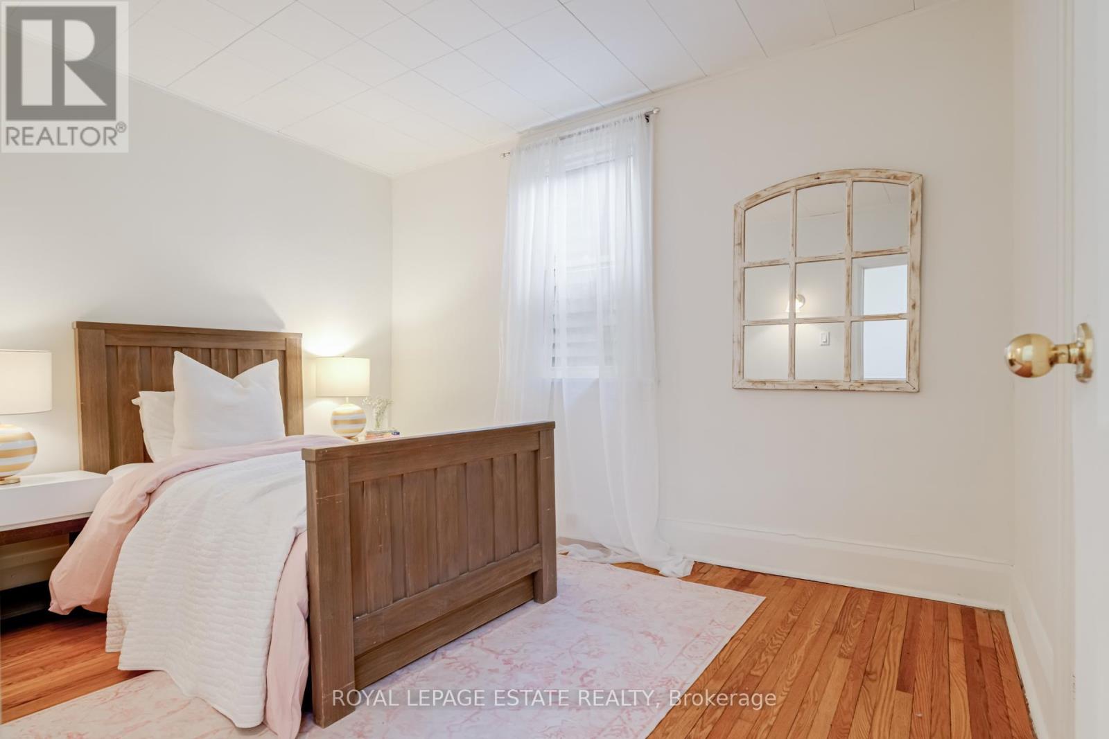 46 Thyra Avenue, Toronto (Crescent Town), Ontario  M4C 5G5 - Photo 29 - E12841342