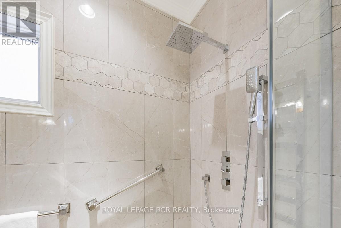 109 Couples Gallery, Whitchurch-Stouffville (Ballantrae), Ontario  L4A 1M8 - Photo 25 - N12853958