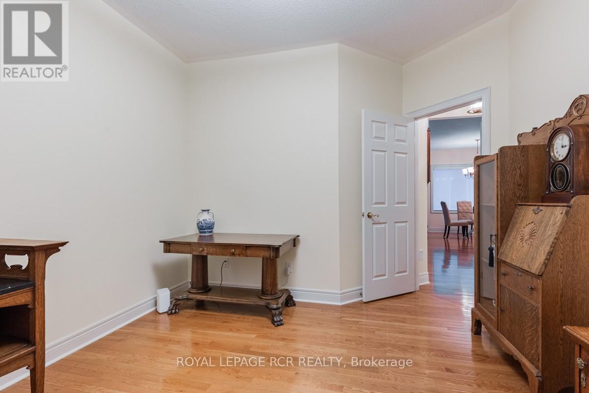 109 Couples Gallery, Whitchurch-Stouffville (Ballantrae), Ontario  L4A 1M8 - Photo 30 - N12853958