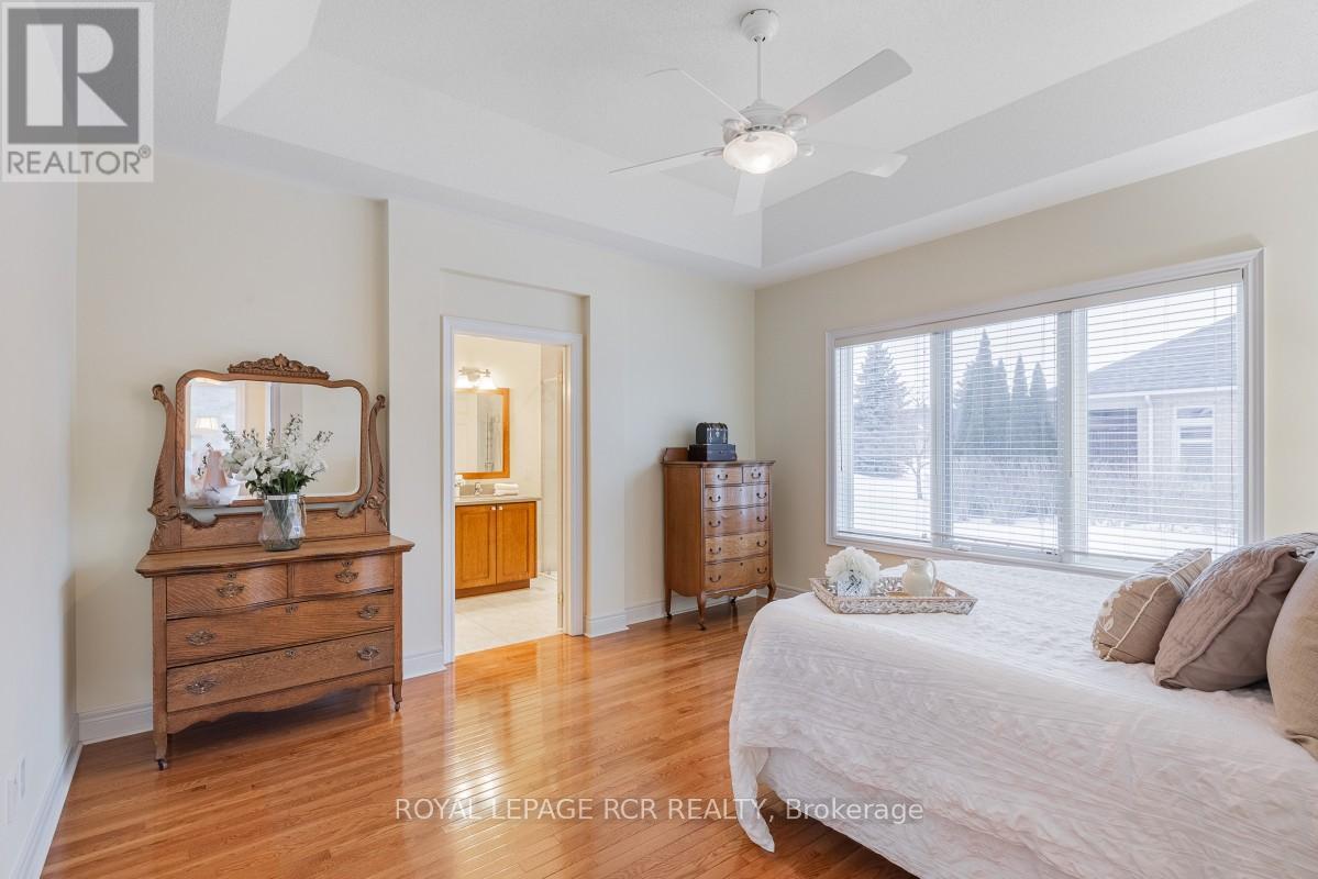 109 Couples Gallery, Whitchurch-Stouffville (Ballantrae), Ontario  L4A 1M8 - Photo 22 - N12853958