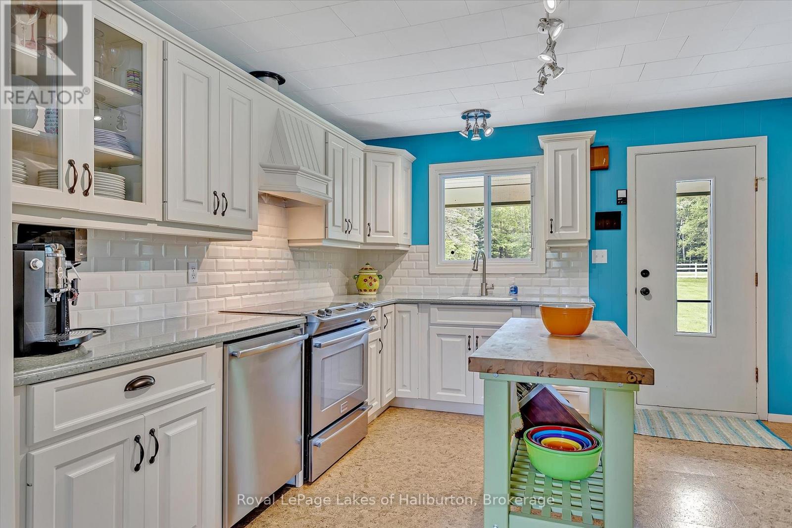 1093 Lamar Drive, Algonquin Highlands, Ontario  K0M 1S0 - Photo 19 - X12855368