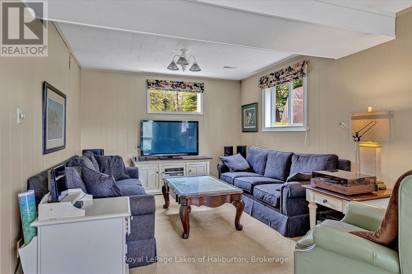 1093 Lamar Drive, Algonquin Highlands, Ontario  K0M 1S0 - Photo 21 - X12855368