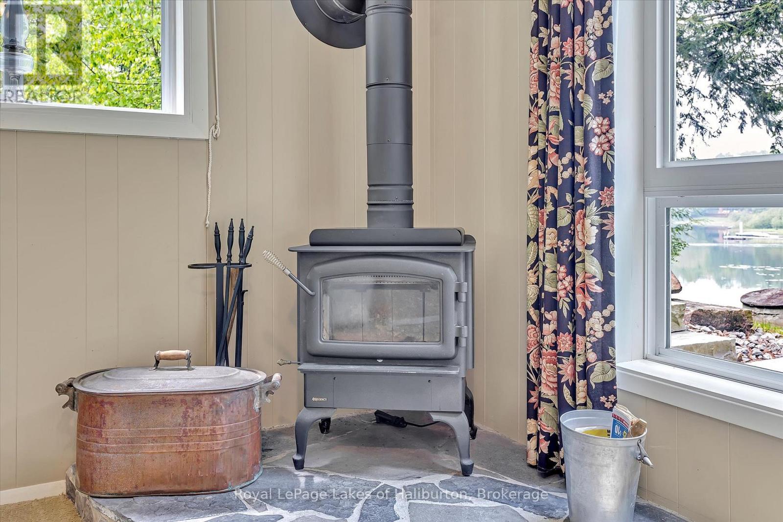 1093 Lamar Drive, Algonquin Highlands, Ontario  K0M 1S0 - Photo 28 - X12855368