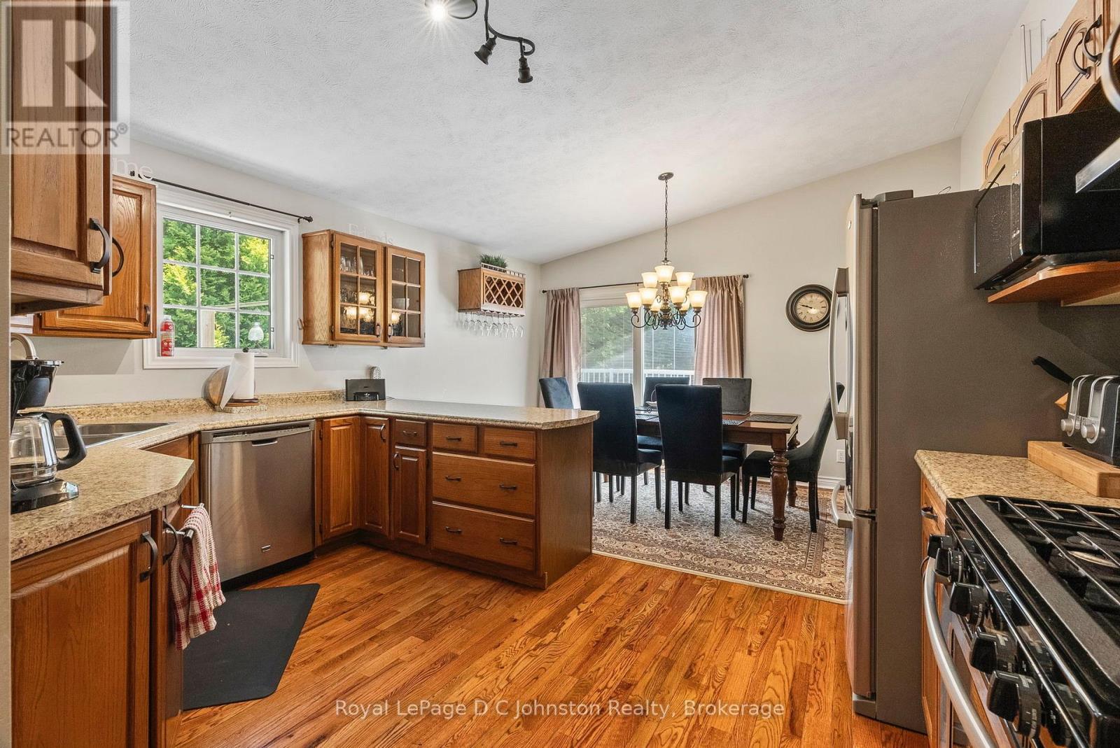 10 Mitchell Lane, Saugeen Shores, Ontario  N0H 2C1 - Photo 24 - X12855464