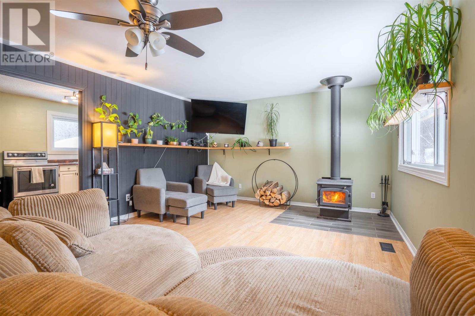 664 Old Highway 17 N, Goulais River, Ontario  P0S 1E4 - Photo 11 - SM260380