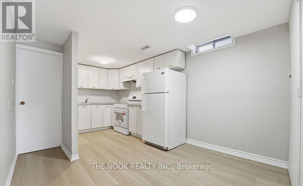 Bsmt - 868 Grandview Drive, Oshawa (Donevan), Ontario  L1H 7W8 - Photo 6 - E12855588