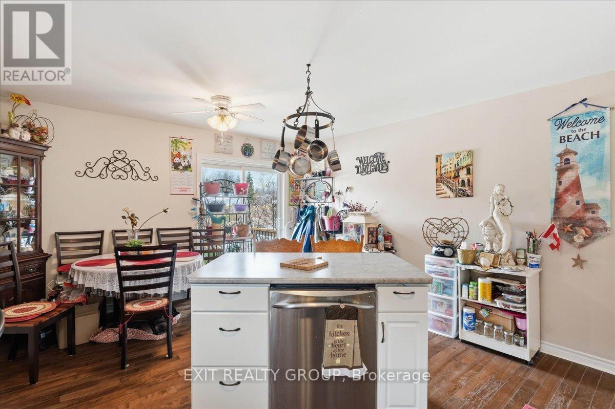 218 Brant Street, Deseronto (Deseronto (Town)), Ontario  K0K 1X0 - Photo 9 - X12855418